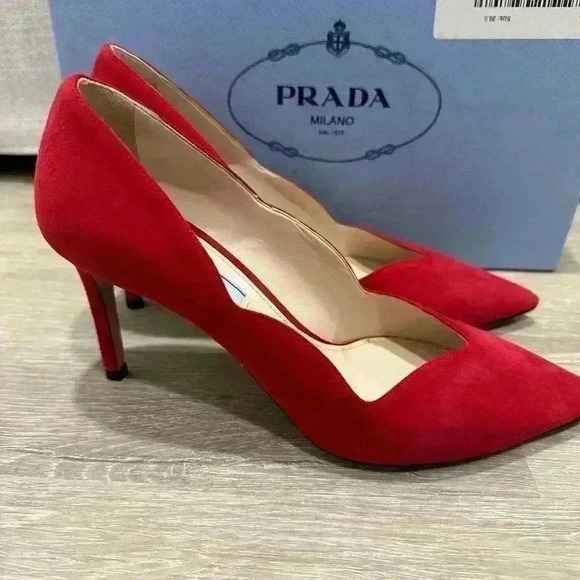 Prada red Suede pointy Heels - Picture 3 of 12